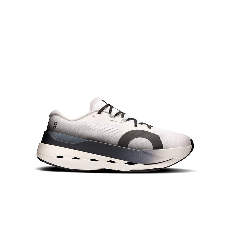 CBM Max White Black