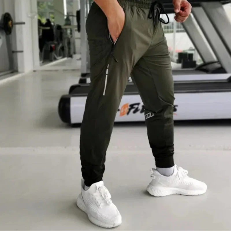 Tapered Zip Run Pants